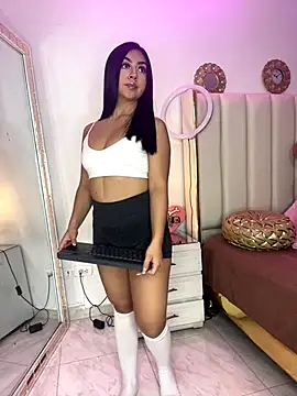 JadeBennett  online show from 10.11.25