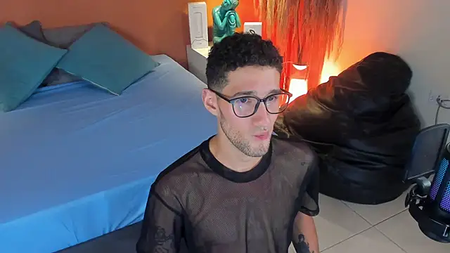 Alex Russoo online show from 09.25.25