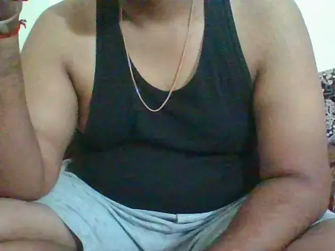 Snapshot of mr_plum1 chatting on 11.30.25 mr plum1 online show from 11.30.25