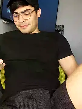 Snapshot of Mason_grey chatting on 10.21.25 Mason grey online show from 10.21.25