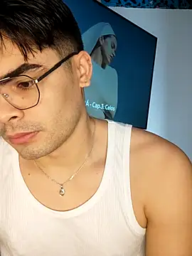 Snapshot of Mason_grey chatting on 10.30.25 Mason grey online show from 10.30.25