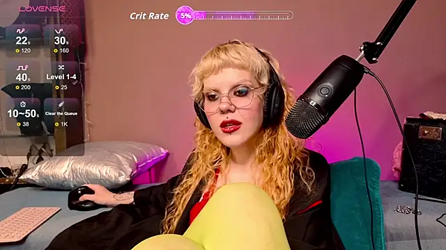 Snapshot of tacodeluxxxe chatting on 11.13.25 tacodeluxxxe online show from 11.13.25