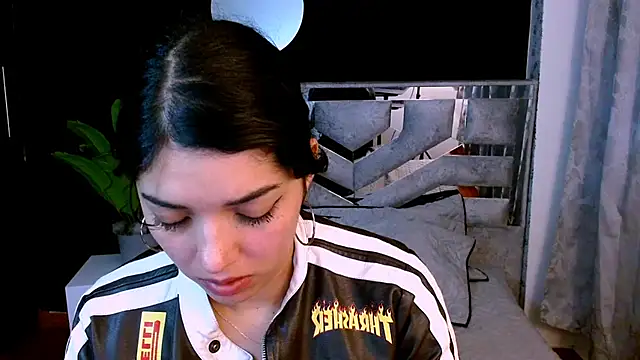 dreams girl online show from 09.27.25