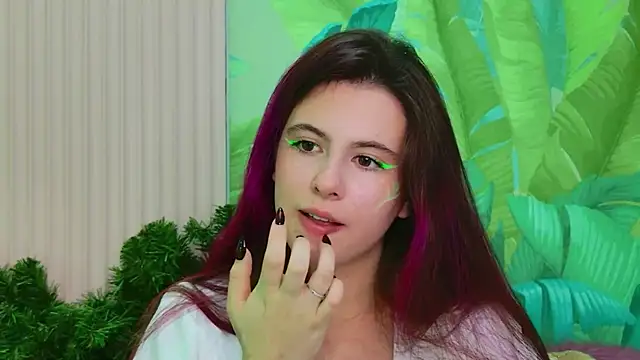 Akira Halls online show from 12.21.25