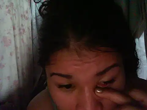 Snapshot of Hot_aya0516 chatting on 10.04.25 Hot aya0516 online show from 10.04.25