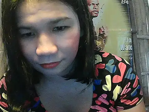 Snapshot of Hot_aya0516 chatting on 10.31.25 Hot aya0516 online show from 10.31.25