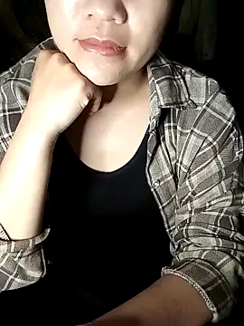 Snapshot of Norah-h chatting on 04.20.26 Norah-h online show from 04.20.26
