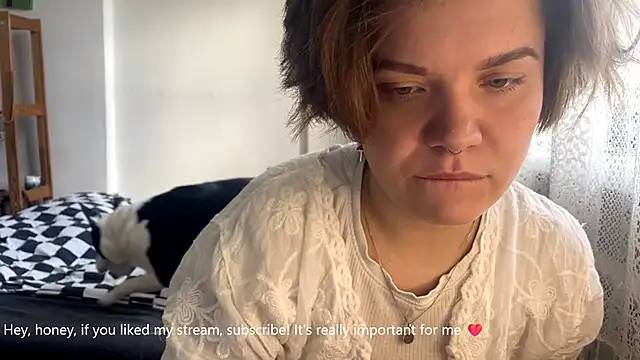 Snapshot of SabrinaFolts chatting on 09.27.25 SabrinaFolts online show from 09.27.25