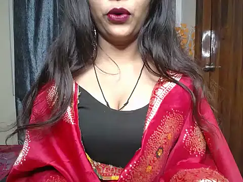 Snapshot of Sweey_Bebo chatting on 10.29.25 Sweey Bebo online show from 10.29.25