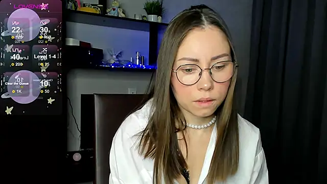 Snapshot of fun_nd_bun chatting on 09.29.25 fun nd bun online show from 09.29.25