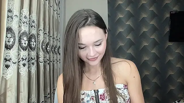 Snapshot of KamFykes chatting on 10.02.25 KamFykes online show from 10.02.25