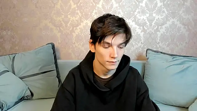 Snapshot of alfred_joness chatting on 10.08.25 alfred joness online show from 10.08.25