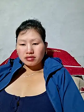 Snapshot of diamond-- chatting on 10.24.25 diamond-- online show from 10.24.25