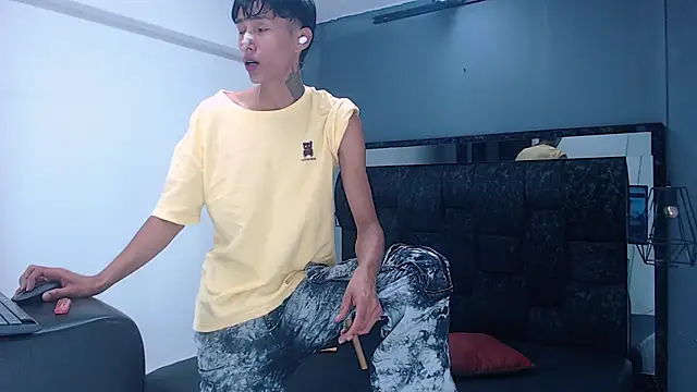 Snapshot of Daniel_delux_ chatting on 09.21.25 Daniel delux online show from 09.21.25