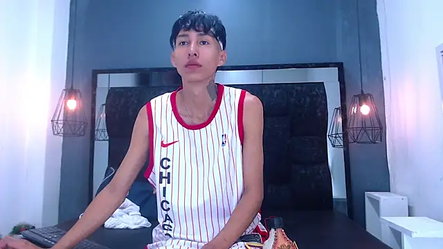 Snapshot of Daniel_delux_ chatting on 09.25.25 Daniel delux online show from 09.25.25