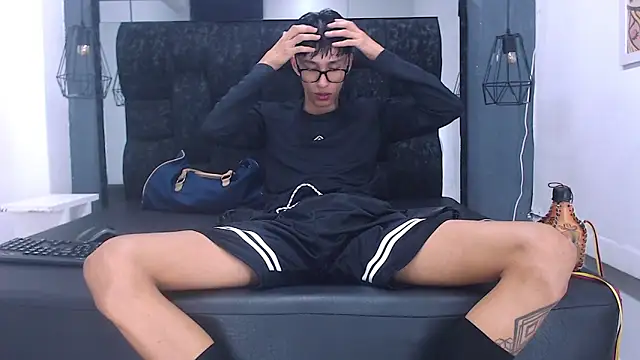 Snapshot of Daniel_delux_ chatting on 10.12.25 Daniel delux online show from 10.12.25