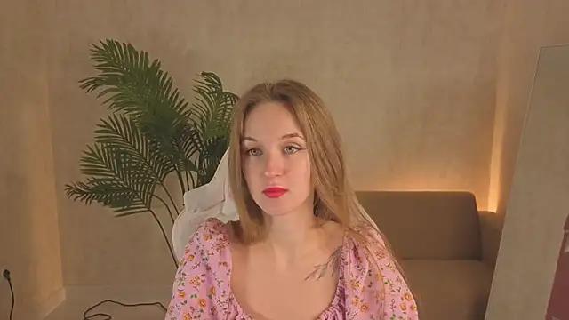 kianawhite online show from 10.21.25