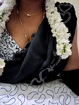 jasminetaml online show from 10.30.25