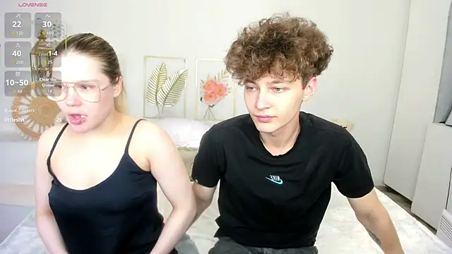 LisaRiza online show from 10.16.25