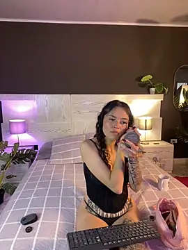 Camila Nyx online show from 12.20.25