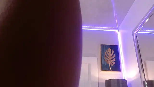 Snapshot of Sweet_Rabbitss chatting on 10.05.25 Sweet Rabbitss online show from 10.05.25