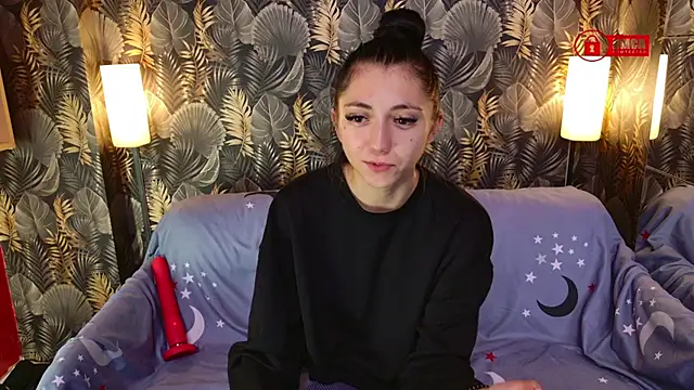 Snapshot of Charming_LIA chatting on 11.08.25 Charming LIA online show from 11.08.25