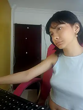 xoxo milk online show from 10.28.25