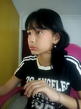 xoxo milk online show from 11.04.25