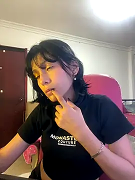 xoxo milk online show from 11.09.25