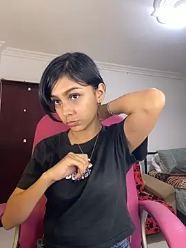 xoxo milk online show from 11.20.25