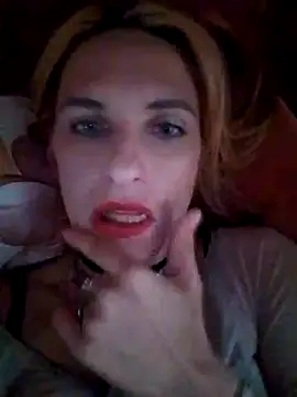 LaraDiva7799 online show from 10.06.25