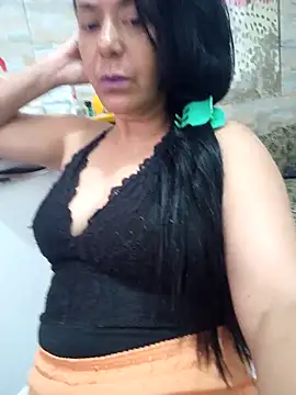 lucineia7 online show from 11.15.25