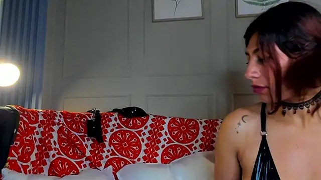 AlisonCold online show from 10.10.25