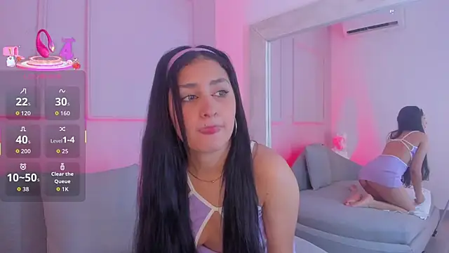 Snapshot of miia_blaze chatting on 10.12.25 miia blaze online show from 10.12.25