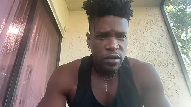 Snapshot of MrDaddyBlackNi9e chatting on 09.26.25 MrDaddyBlackNi9e online show from 09.26.25