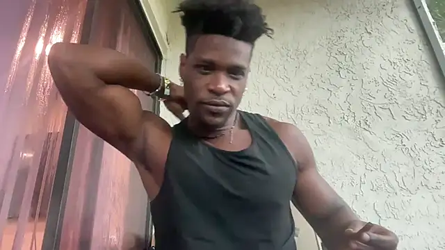 Snapshot of MrDaddyBlackNi9e chatting on 10.06.25 MrDaddyBlackNi9e online show from 10.06.25