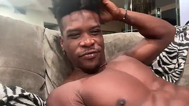 Snapshot of MrDaddyBlackNi9e chatting on 10.16.25 MrDaddyBlackNi9e online show from 10.16.25