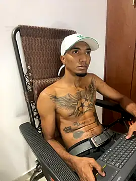 stronganddelicious online show from 09.25.25