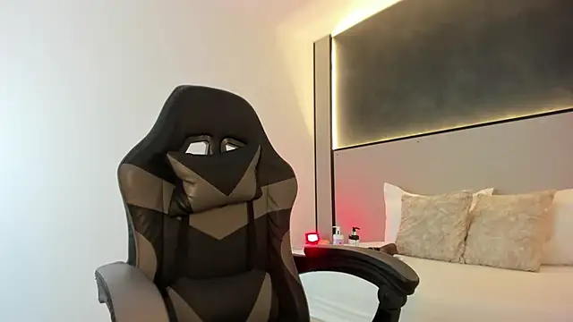 zoee zi online show from 11.19.25