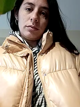 Snapshot of lucixxx14 chatting on 09.25.25 lucixxx14 online show from 09.25.25