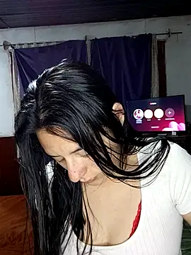 Snapshot of lucixxx14 chatting on 10.13.25 lucixxx14 online show from 10.13.25