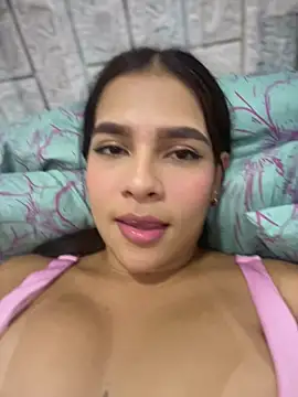 Snapshot of Valery_lux16 chatting on 05.01.26 Valery lux16 online show from 05.01.26