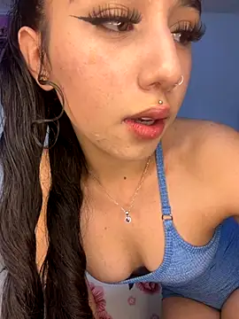 Snapshot of Linda_rouse chatting on 10.19.25 Linda rouse online show from 10.19.25