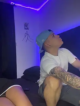 Snapshot of BoomChikaWow chatting on 09.26.25 BoomChikaWow online show from 09.26.25