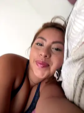 EmilyJoe online show from 10.10.25