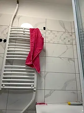 Snapshot of HotLenaX chatting on 11.03.25 HotLenaX online show from 11.03.25