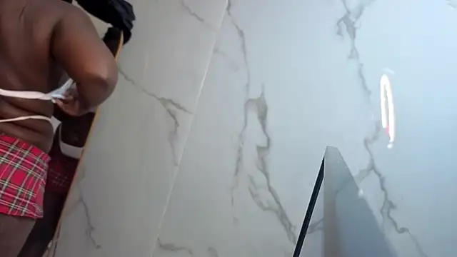 Snapshot of Soffia_b chatting on 10.23.25 Soffia b online show from 10.23.25