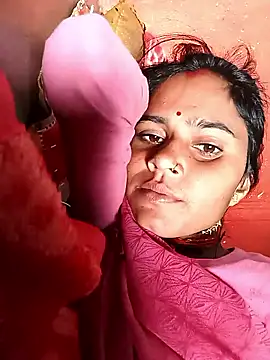 Snapshot of Cuty_sunena chatting on 10.13.25 Cuty sunena online show from 10.13.25