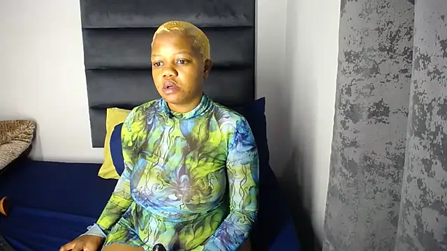 Juiceybileh online show from 10.07.25