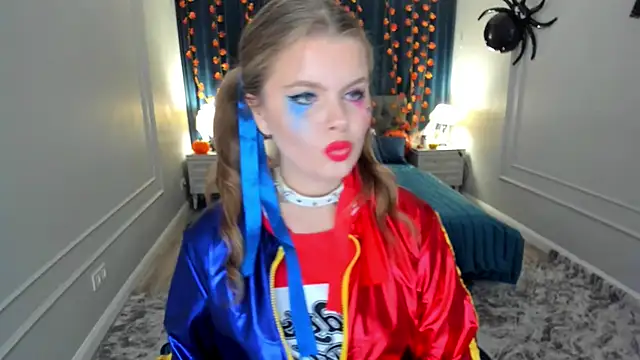 WildeDesiree online show from 10.31.25